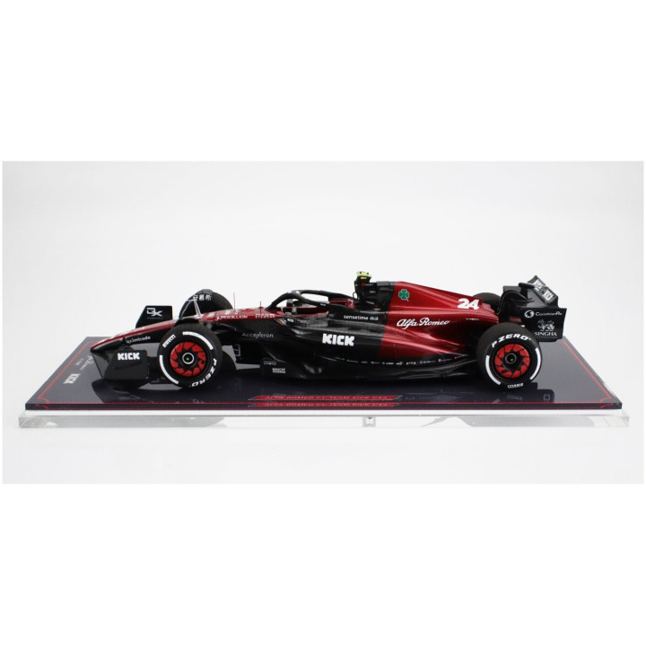 NZG ALFA ROMEO F1 C43 TEAM STAKE N 24 AUSTRALIAN GP 2023 ZHOU GUANYU - CON VETRINA - WITH SHOWCASE - BLACK RED 1/18