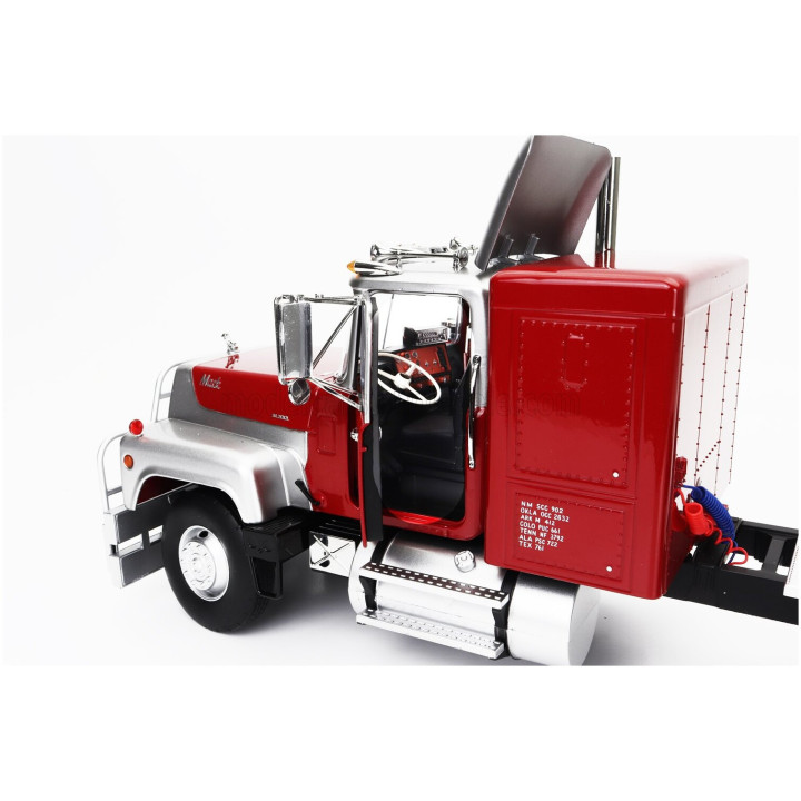 ROAD KINGS MACK RL700L TRACTOR TRUCK 3-ASSI 1974 - RED SILVER 1/18