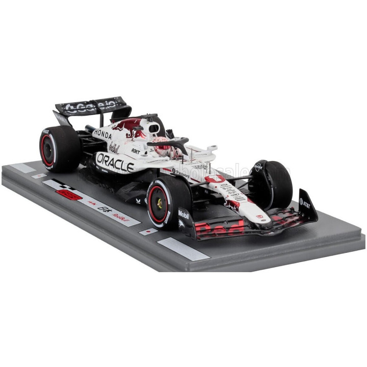SPARK MODEL RED BULL F1 RB21 TEAM ORACLE RED BULL RACING N 1 WINNER JAPAN GP 2025 WITH PIT BOARD SUPER MAX! WINS MAX VERSTAPPEN