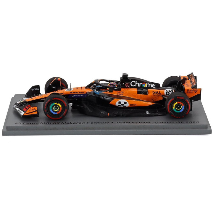 SPARK MODEL McLAREN F1 MCL39 TEAM MCLAREN N 81 WINNER SPAIN GP 2025 OSCAR PIASTRI - ORANGE BLACK 1/43