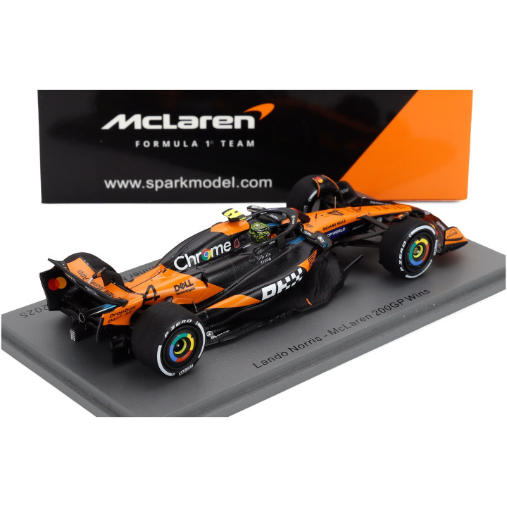 SPARK MODEL McLAREN F1 MCL39 TEAM MCLAREN N 4 WORLD CHAMPION WINNER HUNGARIAN GP (WITH PIT BOARD 200 MCLAREN F1 GP WINS) 2025