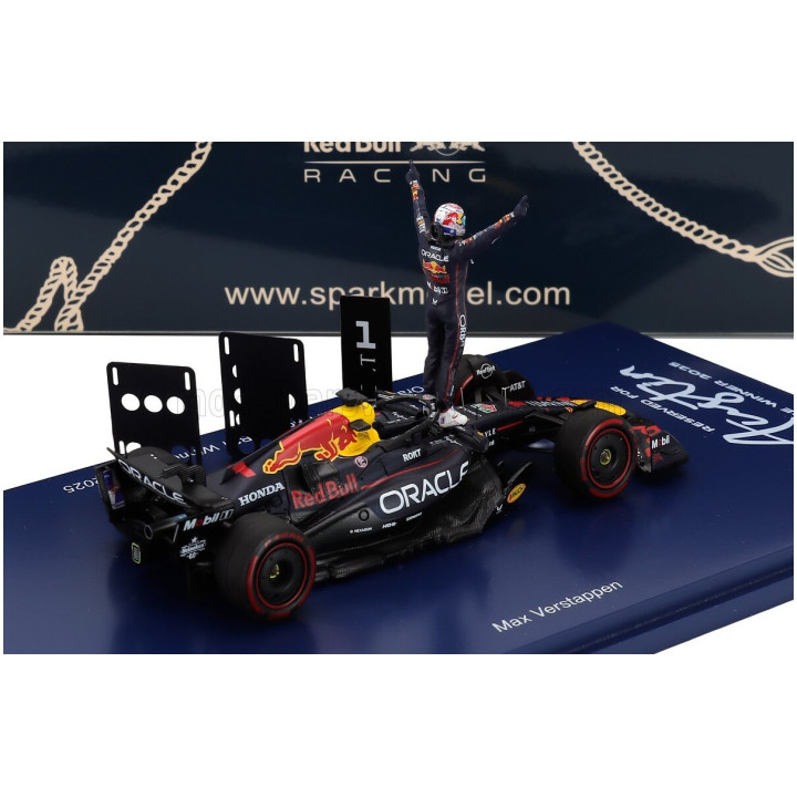 SPARK MODEL RED BULL F1 RB21 TEAM ORACLE RED BULL RACING N 1 WINNER USA GP (WITH PIT BOARD SUPER MAX! 75 WINS) 2025 MAX