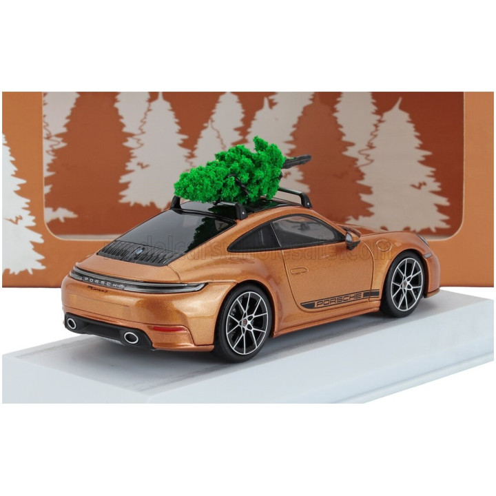 SPARK MODEL PORSCHE 911 992-2 CARRERA S COUPE 2024 - CHRISTMAS EDITION 2025 - GOLD 1/43