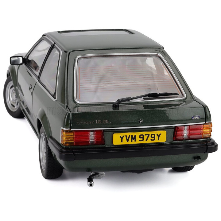 SUN STAR FORD ENGLAND ESCORT MKIII GL RHD 1981 - GREEN 1/18