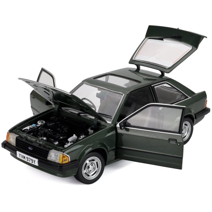 SUN STAR FORD ENGLAND ESCORT MKIII GL RHD 1981 - GREEN 1/18