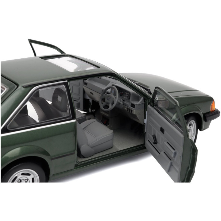SUN STAR FORD ENGLAND ESCORT MKIII GL RHD 1981 - GREEN 1/18