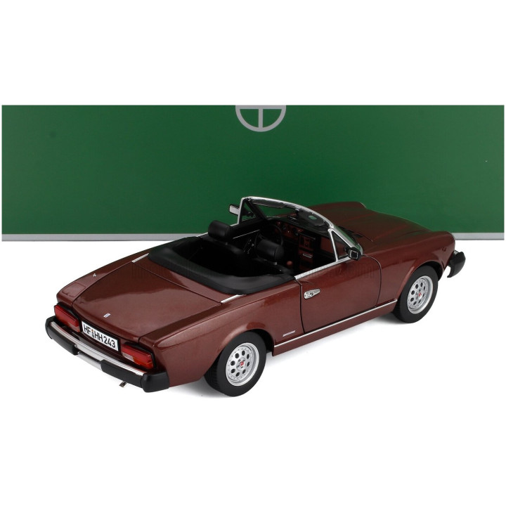 TOURING MODELCARS FIAT 124 PININFARINA SPIDER EUROPA CABRIOLET SOFT-TOP 1982 - BROWN MET 1/18