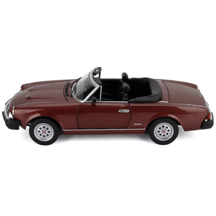 TOURING MODELCARS FIAT 124 PININFARINA SPIDER EUROPA CABRIOLET SOFT-TOP 1982 - BROWN MET 1/18