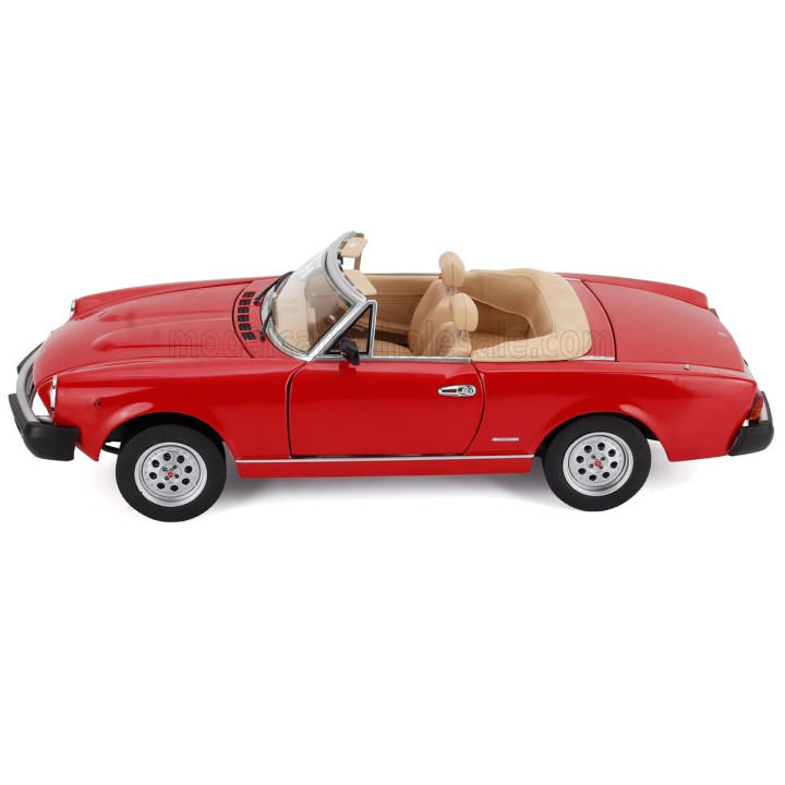 TOURING MODELCARS FIAT 124 PININFARINA SPIDER EUROPA CABRIOLET SOFT-TOP 1982 - RED 1/18