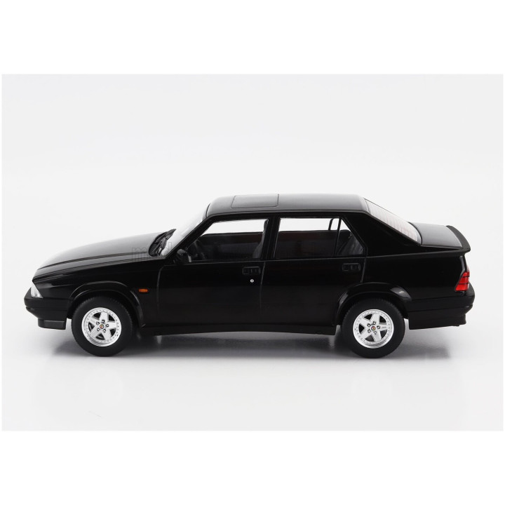 TRIPLE9 ALFA ROMEO 75 1988 - BLACK 1/18