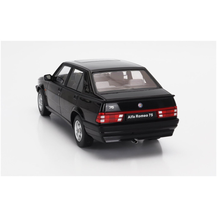 TRIPLE9 ALFA ROMEO 75 1988 - BLACK 1/18