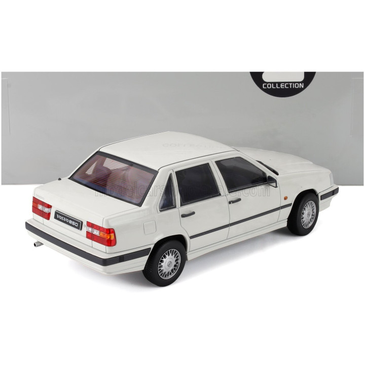 TRIPLE9 VOLVO 850 1993 - WHITE 1/18