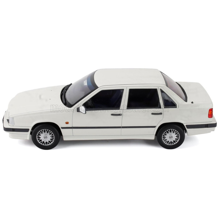 TRIPLE9 VOLVO 850 1993 - WHITE 1/18