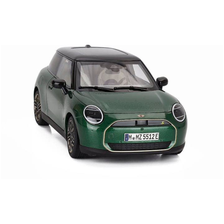 TRUESCALE MINI COOPER SE 2023 - BRITISH RACING GREEN 1/18