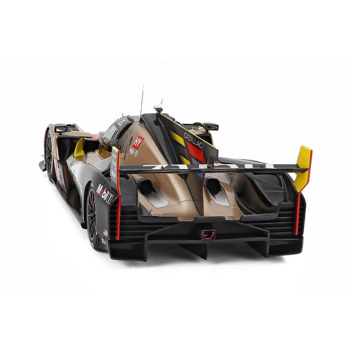 TRUESCALE CADILLAC V-SERIES R 5.5L V8 TEAM HERTZ JOTA N 38 24h LE MANS 2025 EARL BAMBER - SEBASTIEN BOURDAIS - JENSON BUTTON