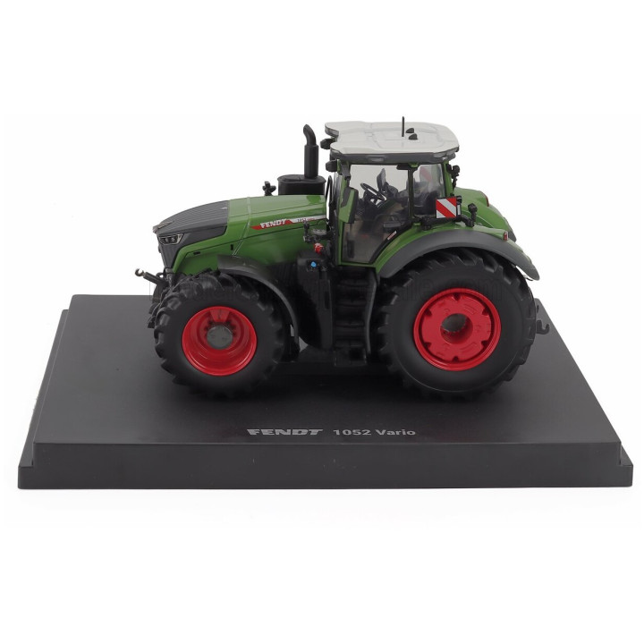 UNIVERSAL HOBBIES FENDT 1052 VARIO TRACTOR EUROPE VERSION 2026 - GREY GREEN 1/32