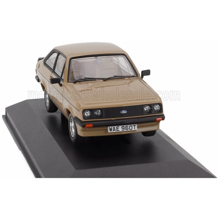 VANGUARDS FORD ENGLAND ESCORT MKII RS2000 CUSTOM 1976 - TUSCAN BEIGE 1/43