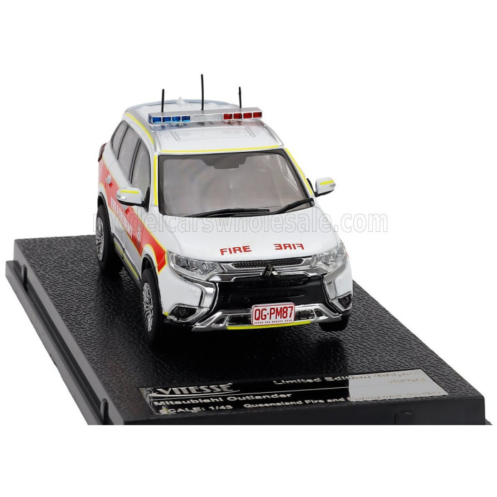 VITESSE MITSUBISHI OUTLANDER FIRE ENGINE QUEENSLAND 2019 - WHITE RED 1/43