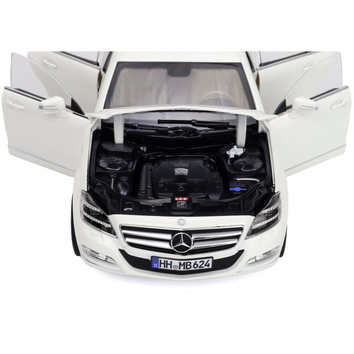 NOREV MERCEDES BENZ CLS-CLASS COUPE 2011 - BRILLIANT WHITE MET 1/18