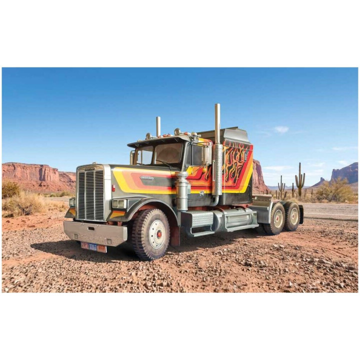 Model Kit truck 90785 - Freighliner Aerodyne (1:24)