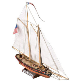 COREL America Yacht 1:155 kit