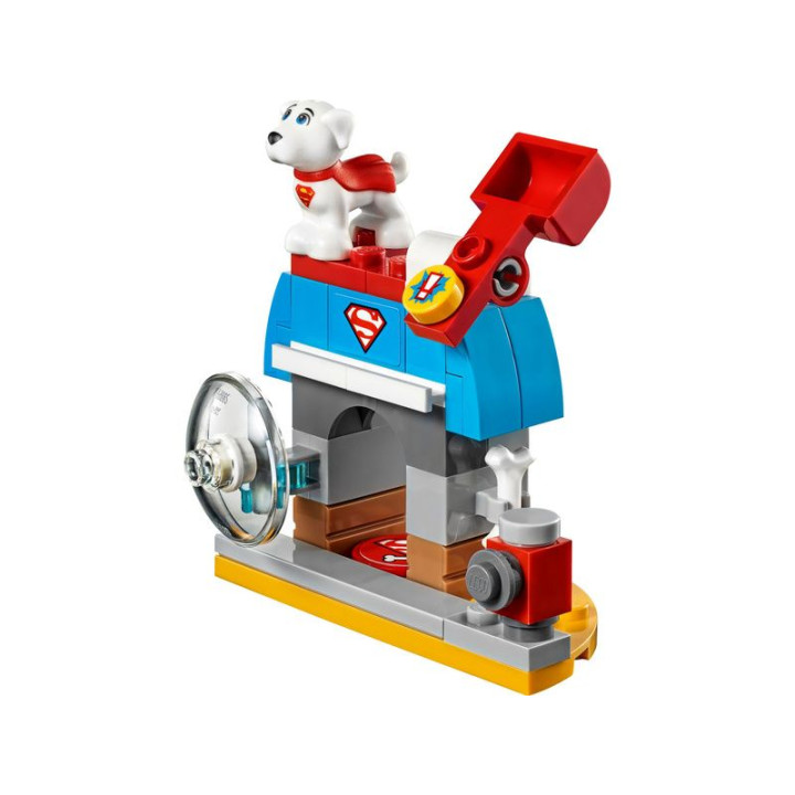 LEGO Super Heroes - Lashina™ a vozidlo do akce