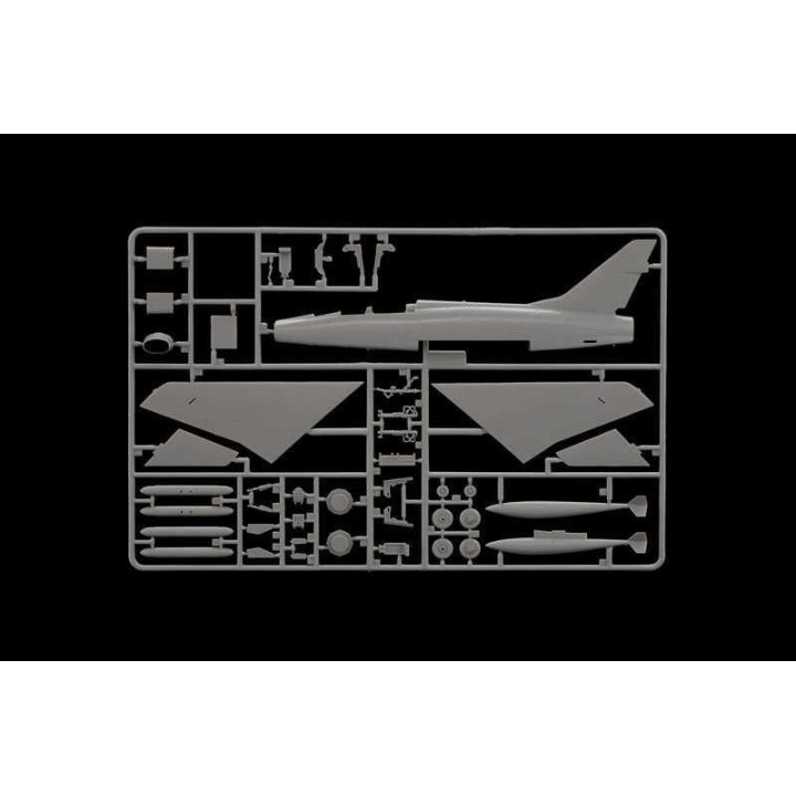Model Kit letadlo 1398 - F-100F SUPER SABRE (1:72)