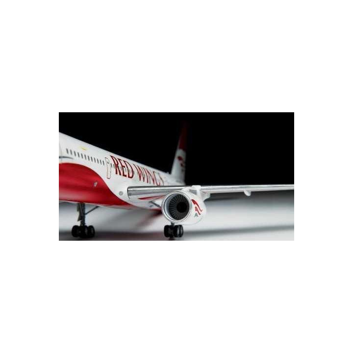 Model Kit letadlo 7023 - Tupolev TU - 204-100 (1:144)