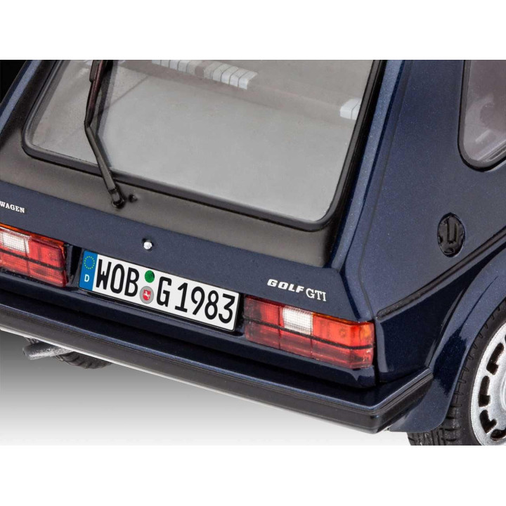 Gift-Set auto 05694 - 35 Years VW Golf 1 GTi Pirelli (1:24)