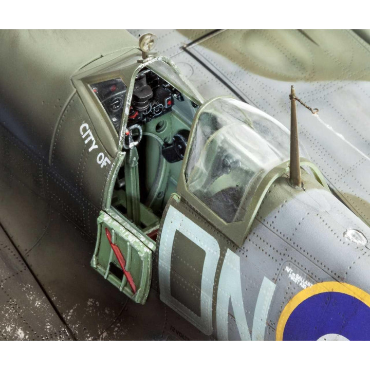 Plastic ModelKit letadlo 03927 - Spitfire Mk.IXC (1:32)