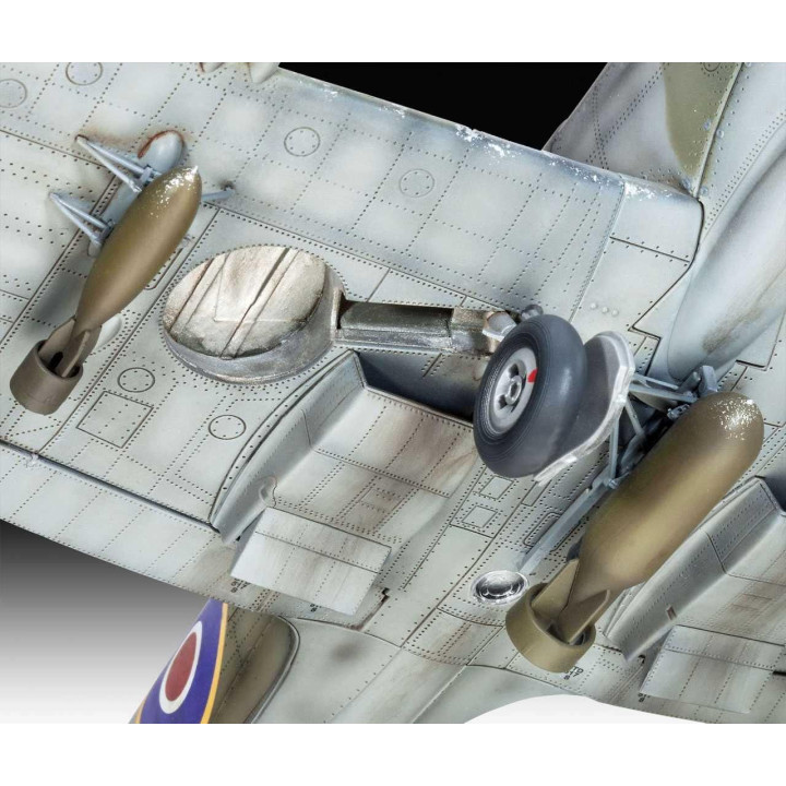 Plastic ModelKit letadlo 03927 - Spitfire Mk.IXC (1:32)