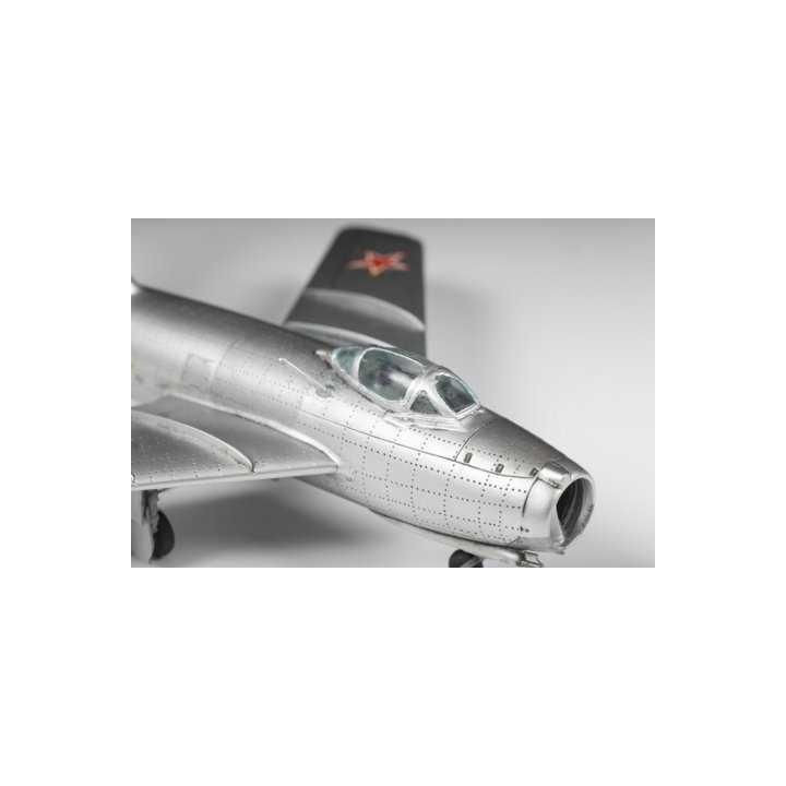 Model Kit letadlo 7317 - MIG-15 "Fagot" (1:72)