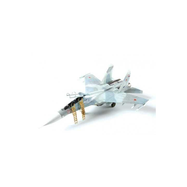 Model Kit letadlo 7294 - Sukhoi SU-27 UB "Flanker-C" (1:72)