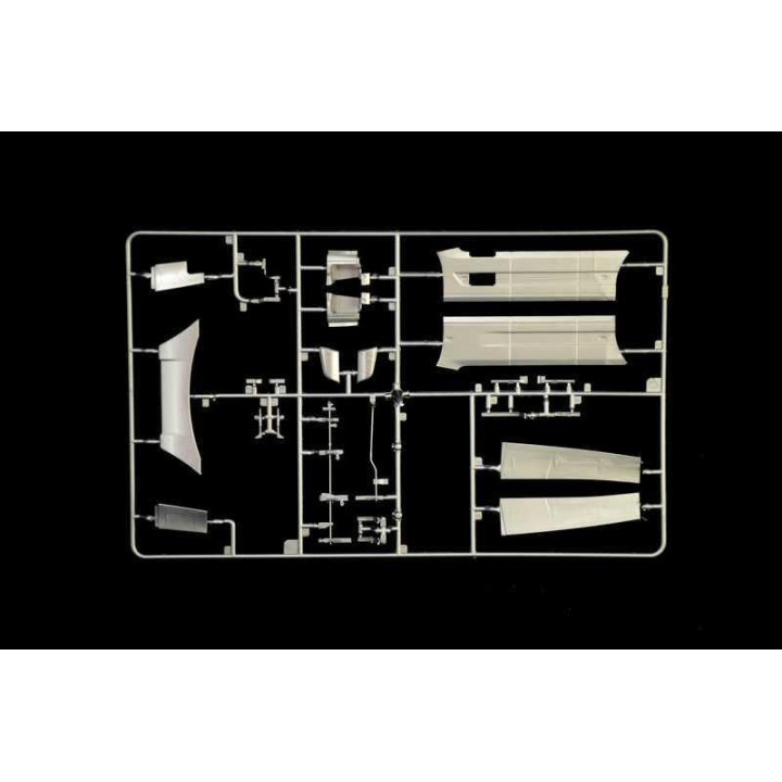 Model Kit truck 3940 - VOLVO FH4 GLOBETROTTER XL (1:24)