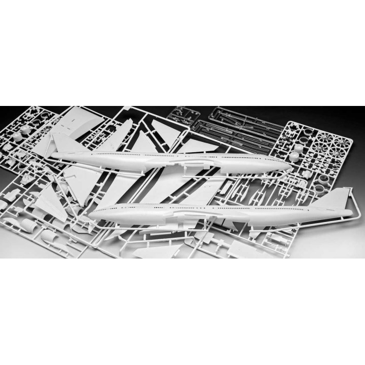 Plastic ModelKit letadlo 03891 - Boeing 747-8 Lufthansa "New Livery" (1:144)