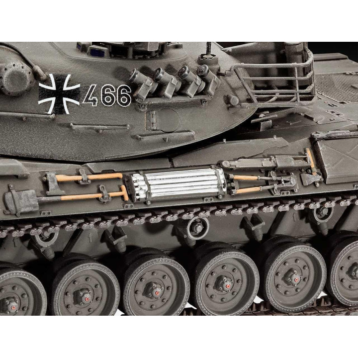Plastic ModelKit tank 03240 - Leopard 1 (1:35)