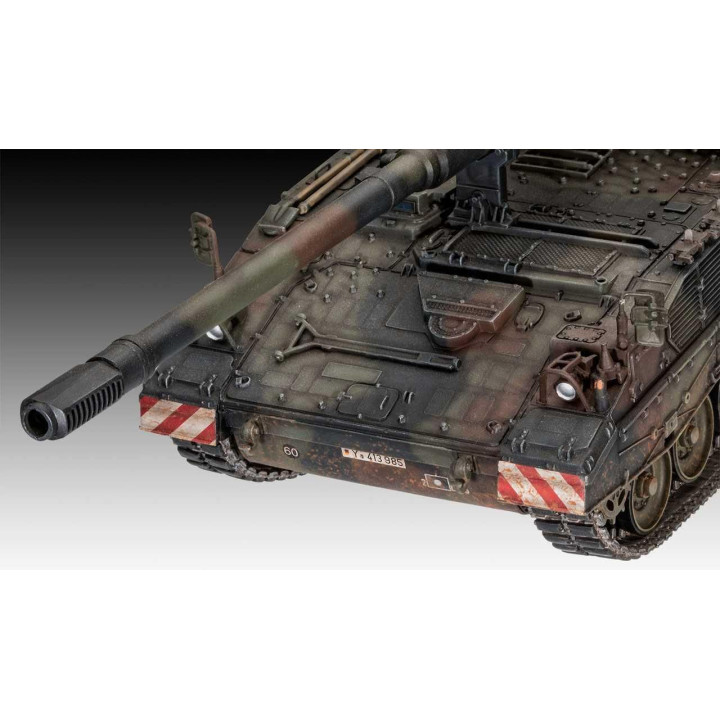 Plastic ModelKit tank 03279 - Panzerhaubitze 2000 (1:35)