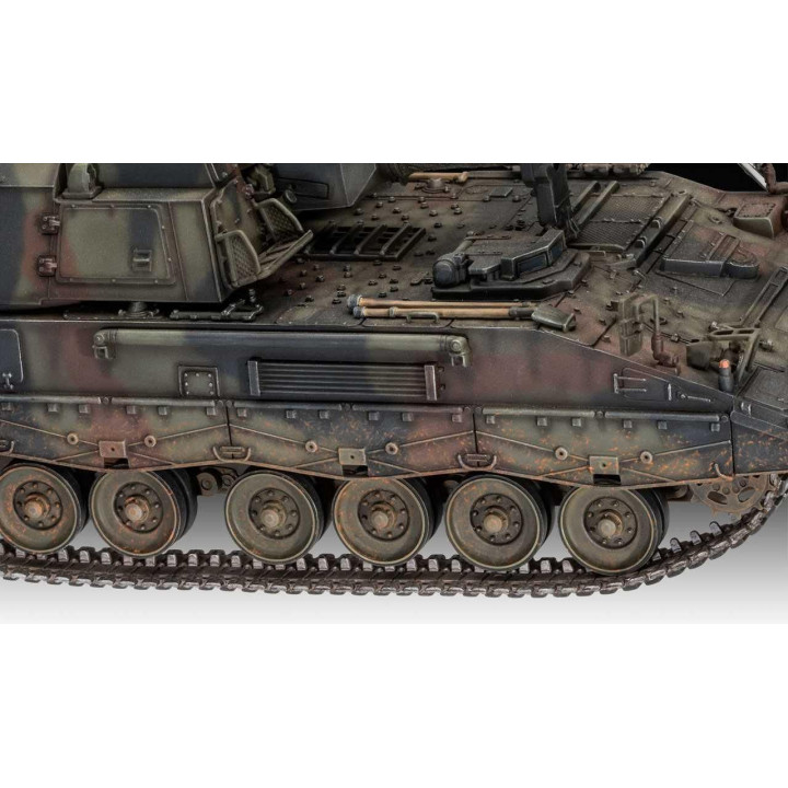 Plastic ModelKit tank 03279 - Panzerhaubitze 2000 (1:35)