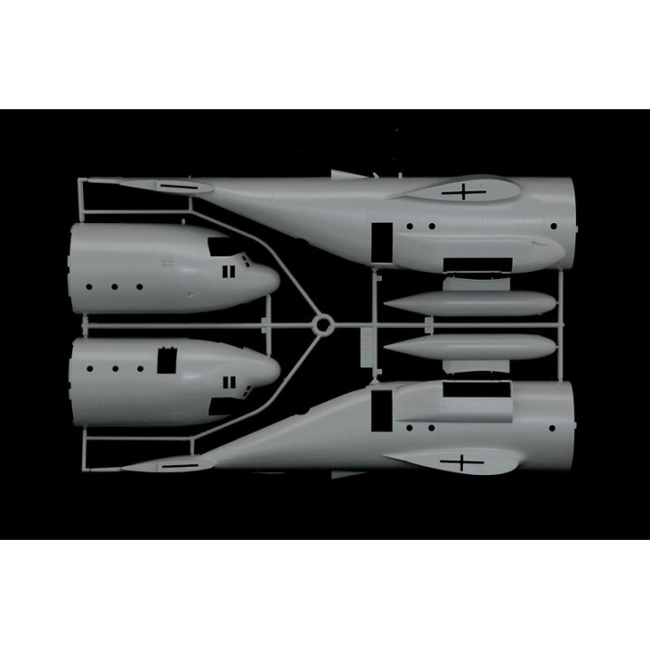 Model Kit letadlo 2746 - C-130J C5 HERCULES (1:48)