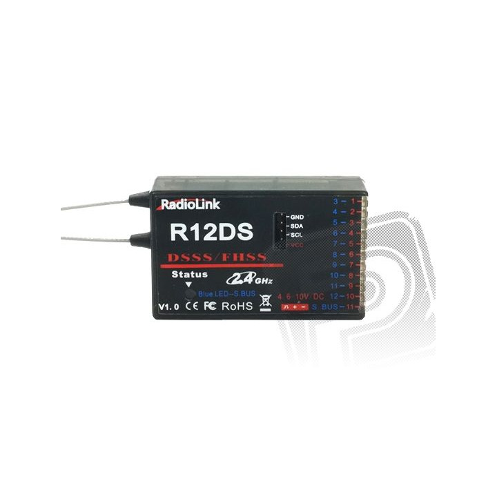 Přijímač R12DS