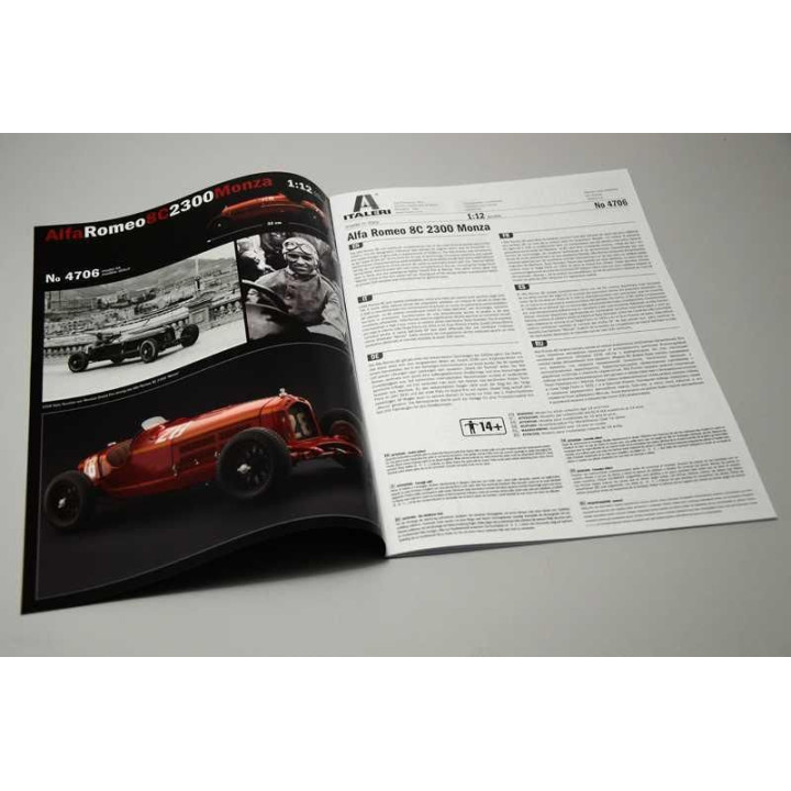 Model Kit auto 4706 - ALFA ROMEO 8C 2300 Monza (1:12)