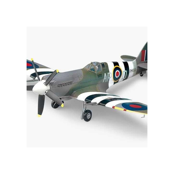 Model Kit letadlo 12274 - SPITFIRE MK.XIV-C (1:48)
