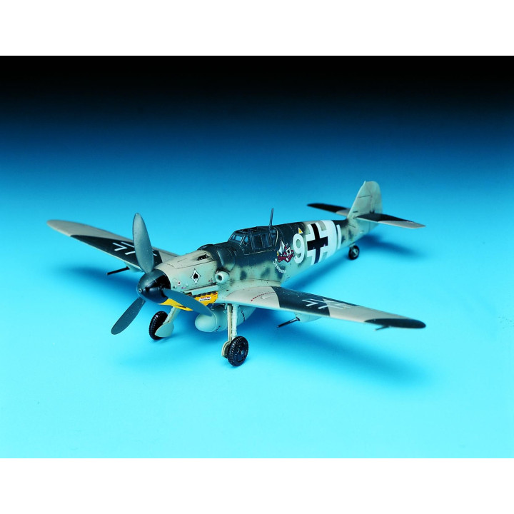 Model Kit letadlo 12467 - MESSERSCHMITT BF109G-6 (1:72)