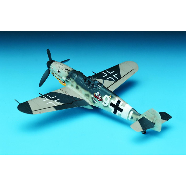 Model Kit letadlo 12467 - MESSERSCHMITT BF109G-6 (1:72)