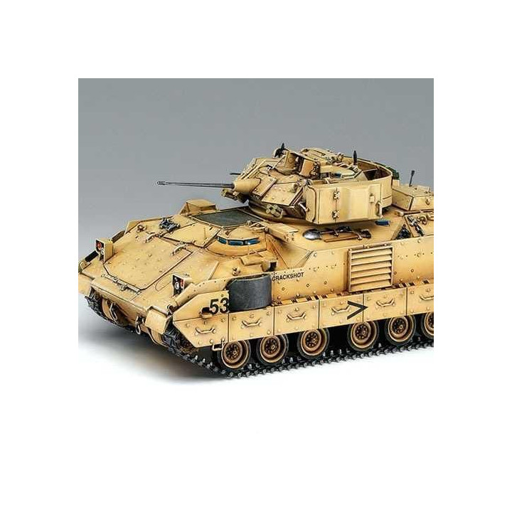 Model Kit tank 13205 - M2A2 BRADLY OIF (1:35)