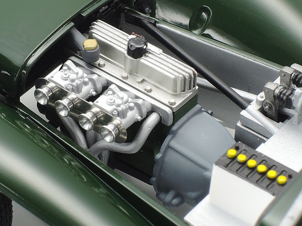 Tamiya Lotus Super 7 Series II motor