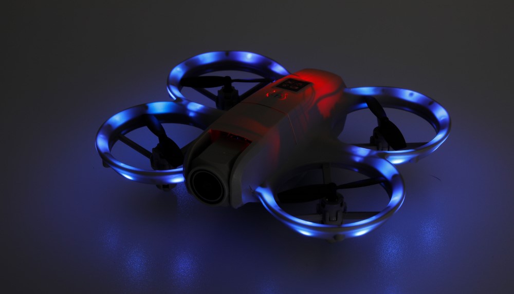 Dron GT3 LED osvetlenie a lietanie v tme
